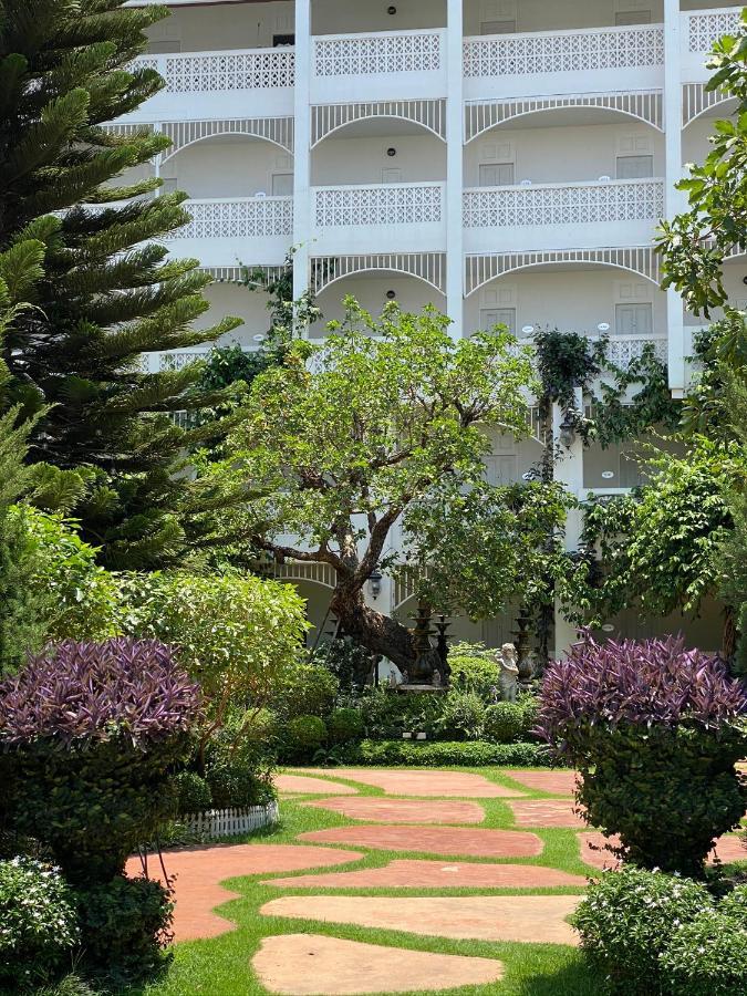 Koranaree Courtyard Boutique Hotel Накхонратчасіма Екстер'єр фото